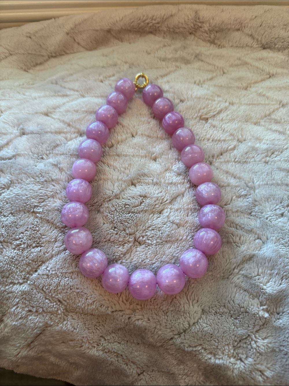 Lustrous lavender Beaded Necklace with Gold-Tone Clasp
